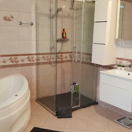Vila Dom Krotko I Dlugoterminowo *